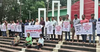 সাতক্ষীরায় বিশ্বমুক্ত গণমাধ্যম দিবসে অবস্থান কর্মসূচি